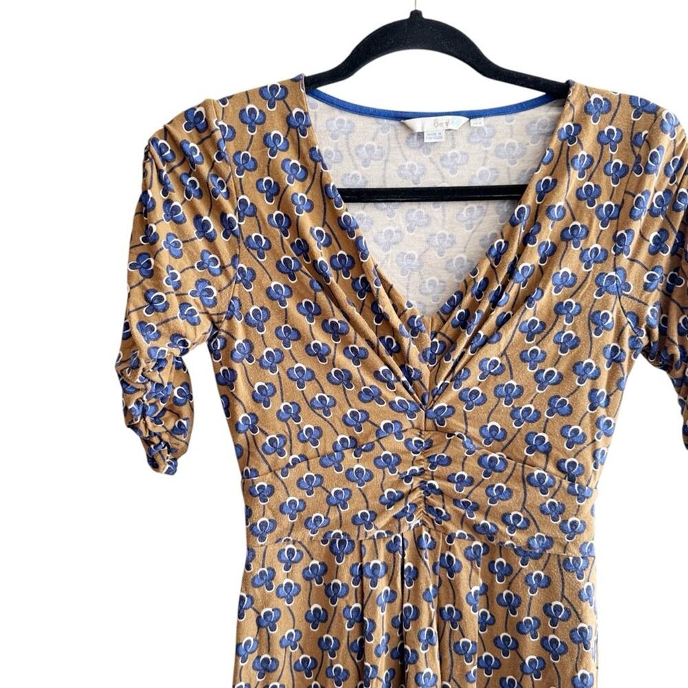 Boden V-Neck Short Floral Jersey Dress - Picture 3 of 7